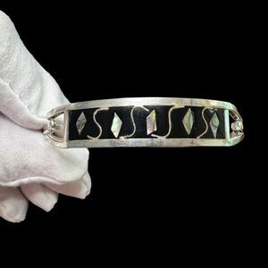 Vintage Alpaca Mexico Abalone Onyx Bangle Bracelet Silver Tone 7.5 in Artisan